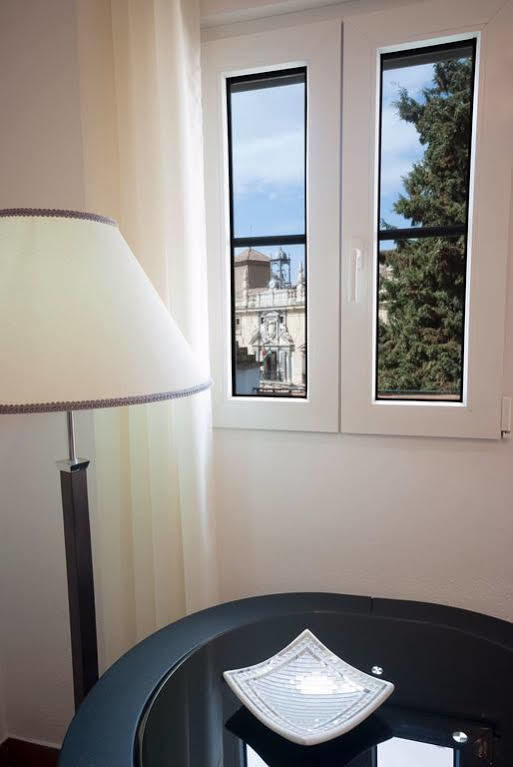 Apartmán Apn Rio Darro Granada Exteriér fotografie
